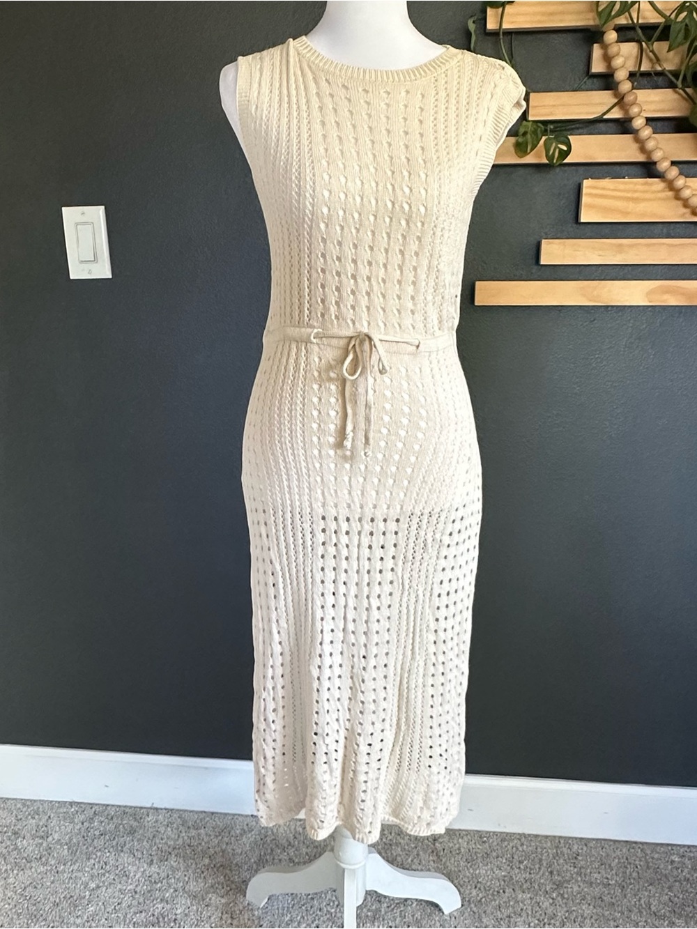 B Crochet Knit Sleeveless Swim Cover-Up Dress Cream Beige Medium Resort Coastal - Picture 2 of 9